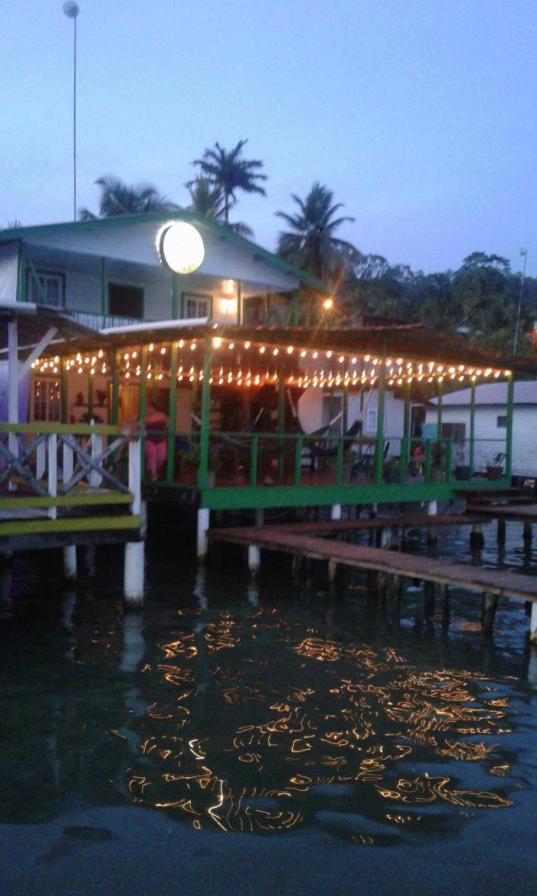 Hostal Green Coast Bocas del Toro Exterior foto